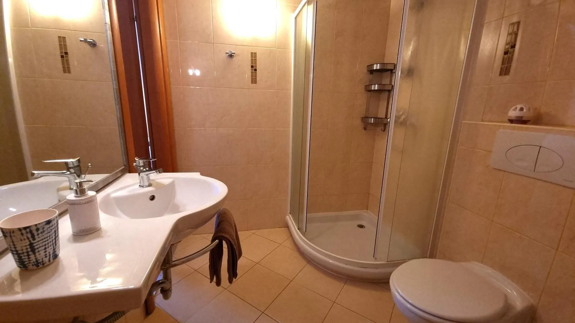 Apartments Kay Baška 0*,