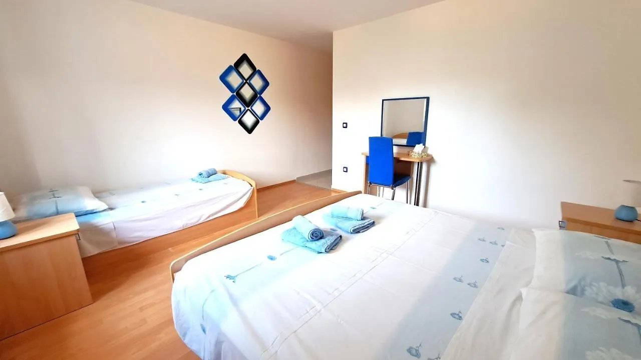 Apartments Kay Baška 0*,  Kroatien