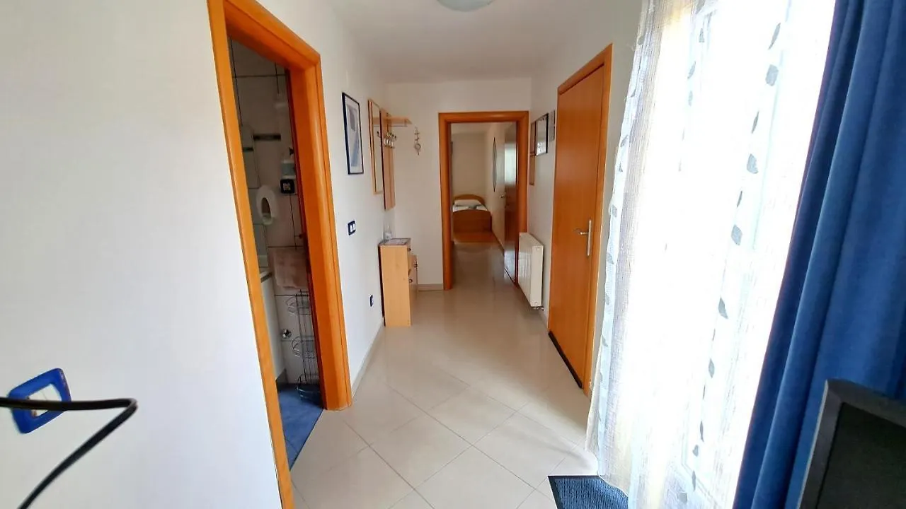 Apartments Kay Baška 0*,  Kroatien