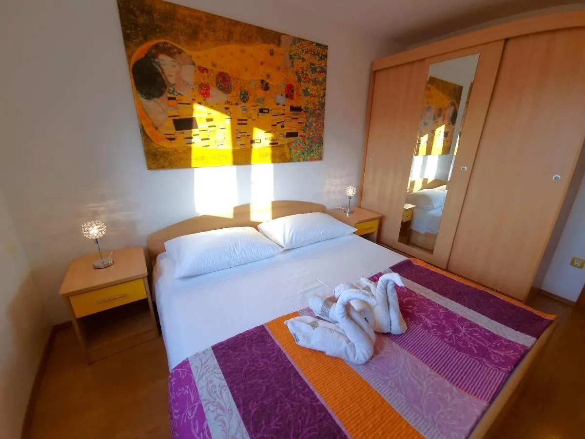 Apartments Kay Baška Kroatien