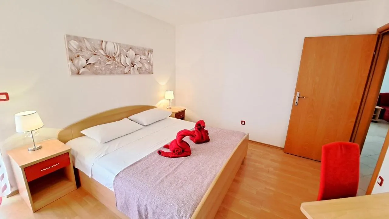 Apartments Kay Baška 0*,  Chorvatsko