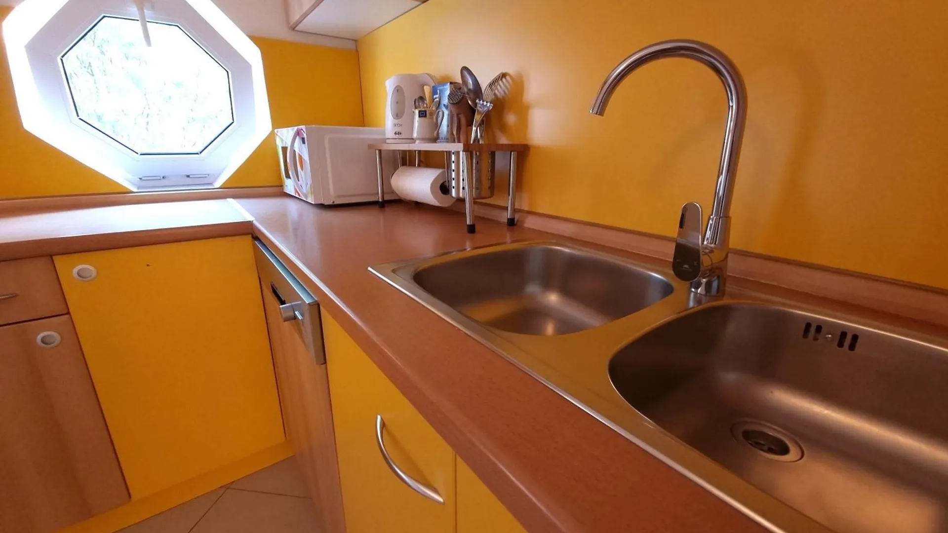 Apartments Kay Baška 0*,
