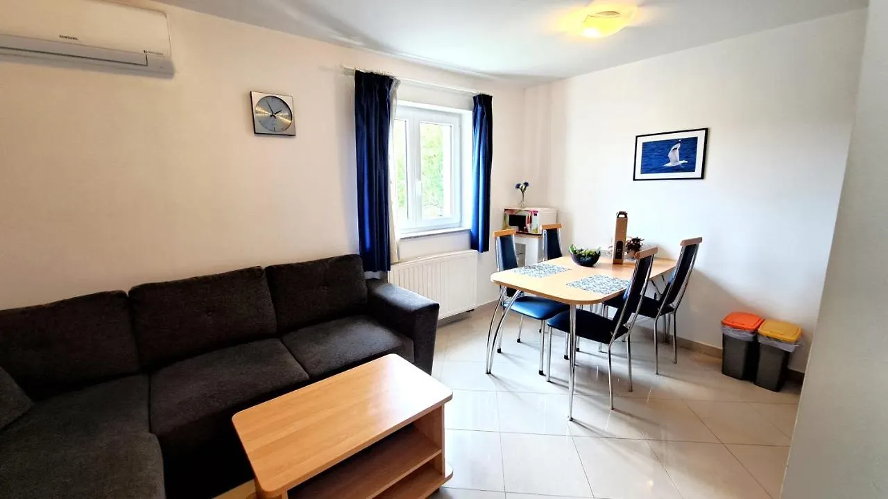 Apartments Kay Baška 0*,  Chorvatsko